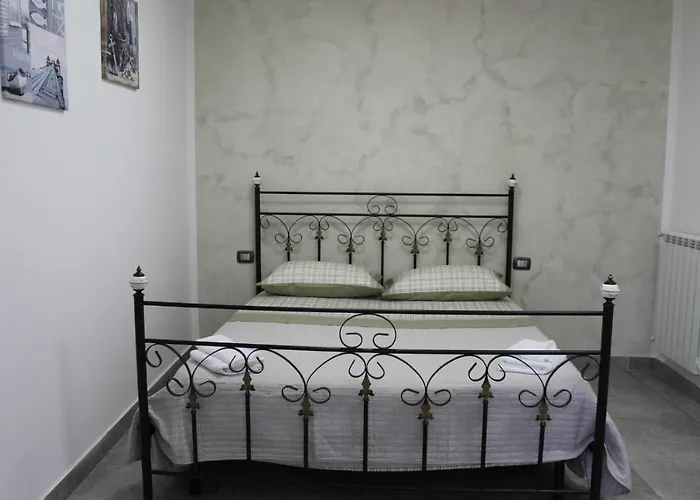 Riccia, Frolla E Babba נאפולי